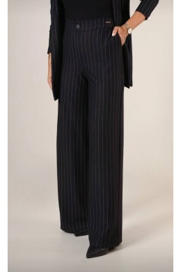 Calça Wide Leg Risca de Giz Tamanho: M